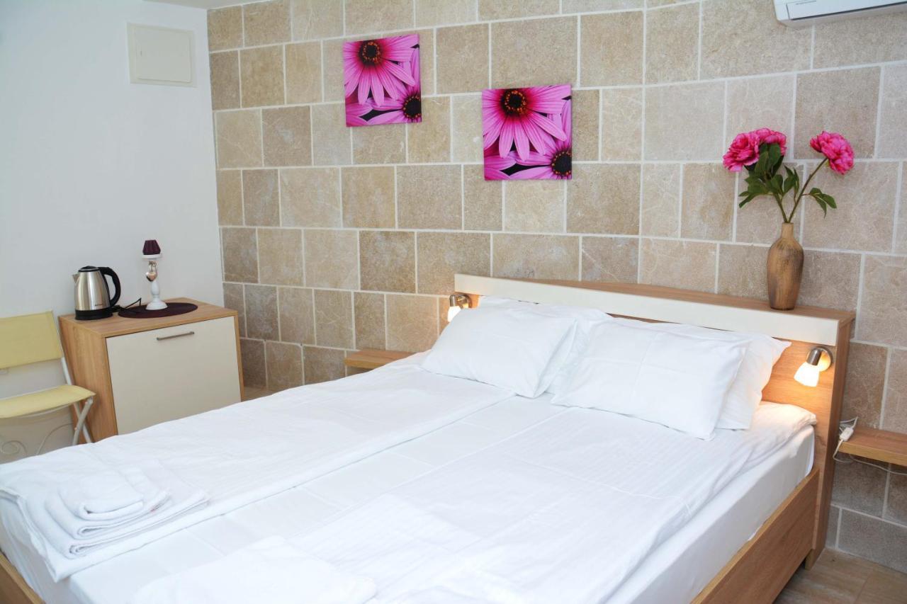 Apartments Harmonia Tivat Quarto foto