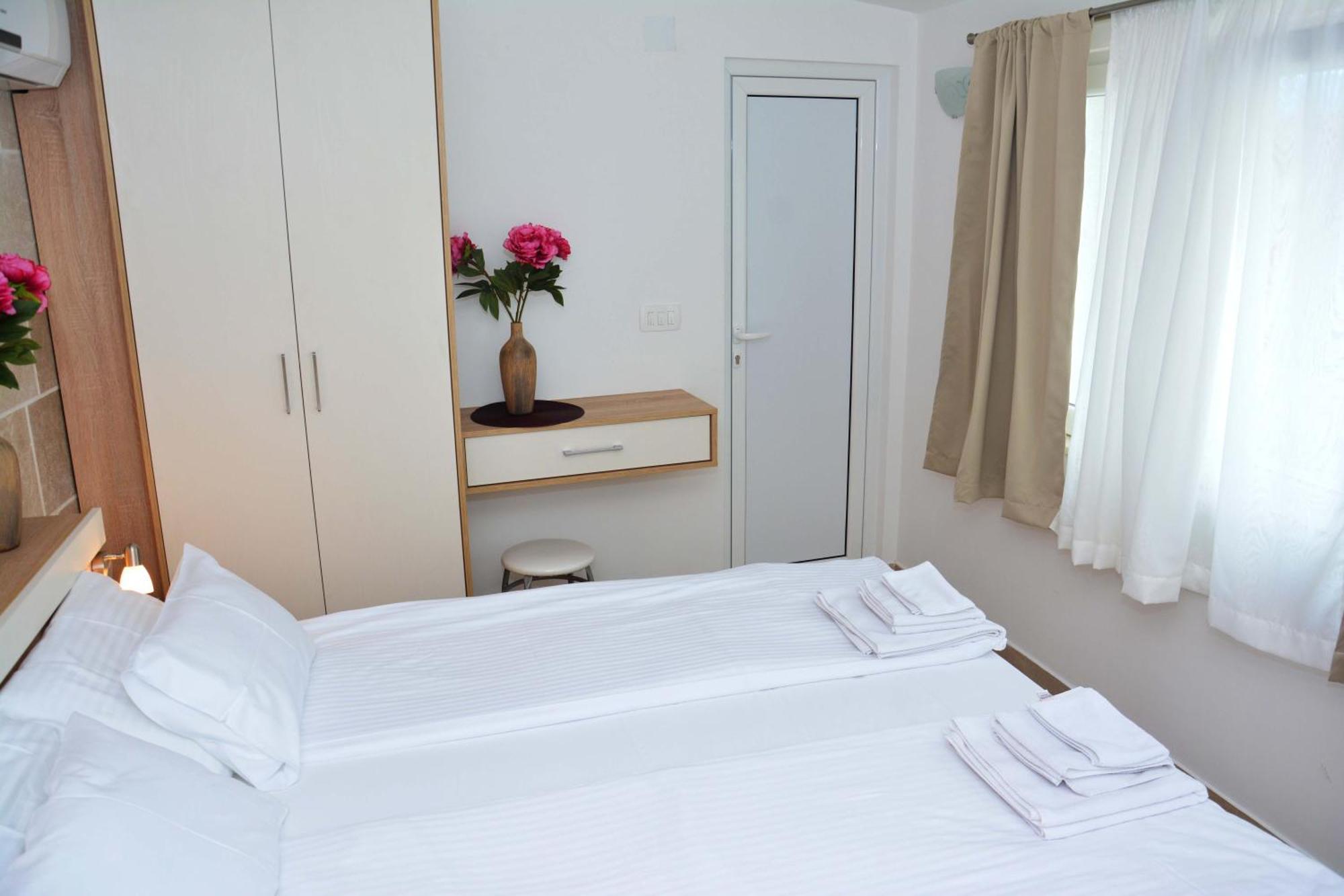 Apartments Harmonia Tivat Quarto foto