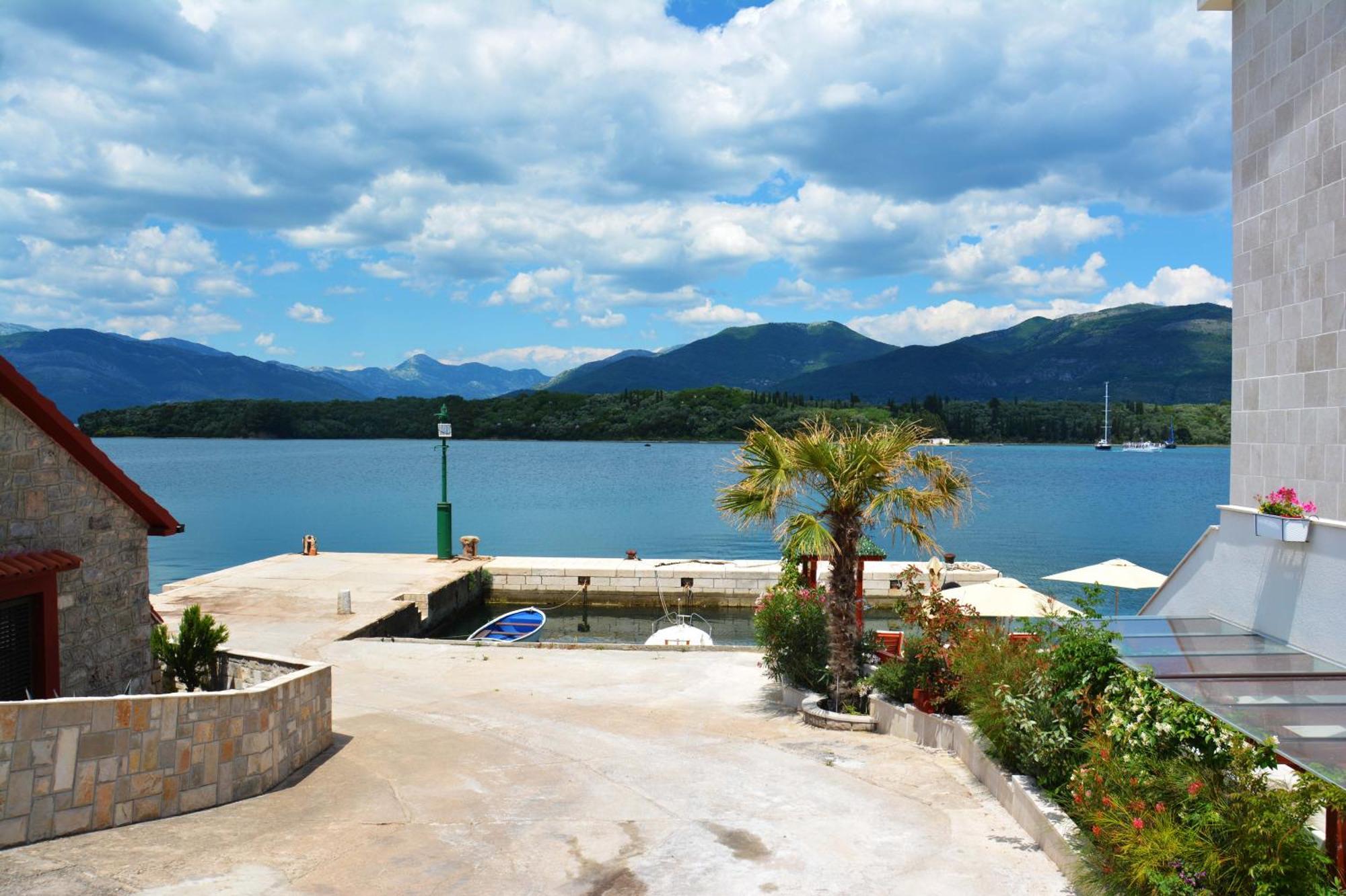 Apartments Harmonia Tivat Quarto foto