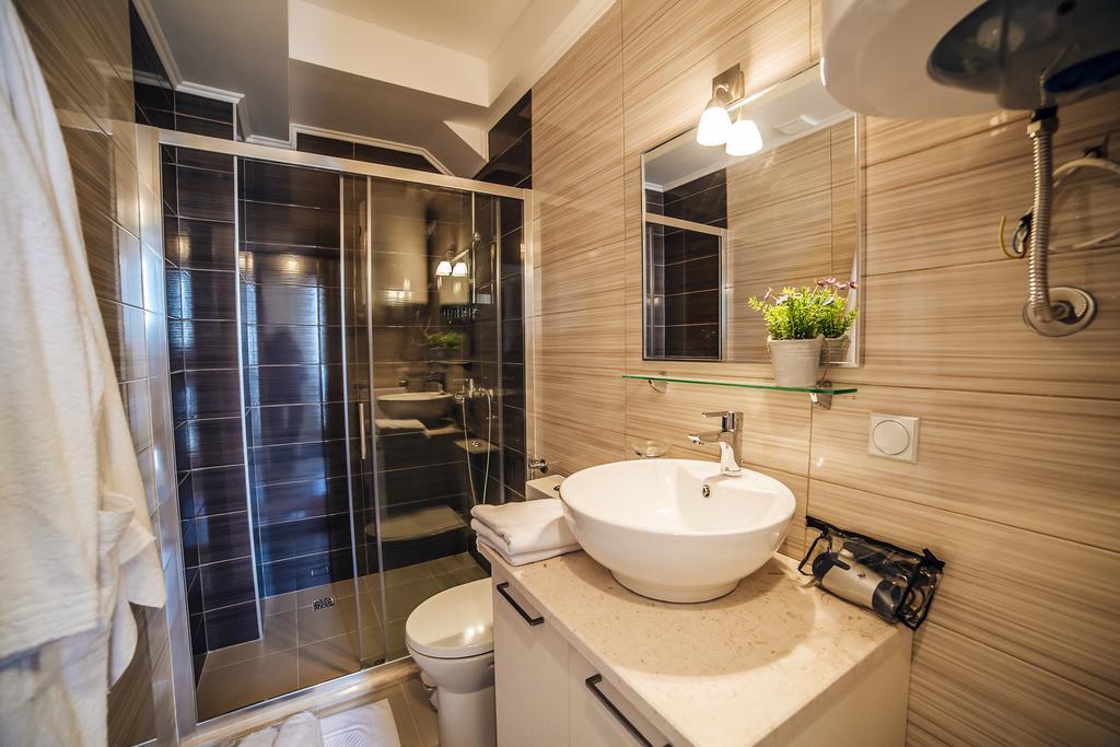 Apartments Harmonia Tivat Exterior foto
