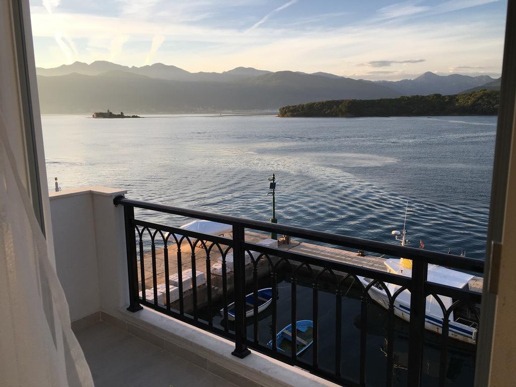 Apartments Harmonia Tivat Exterior foto