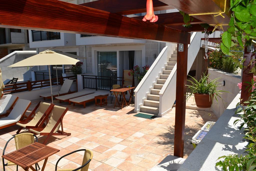 Apartments Harmonia Tivat Exterior foto